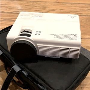 Vankyo Leisure 3 Mini Projector
